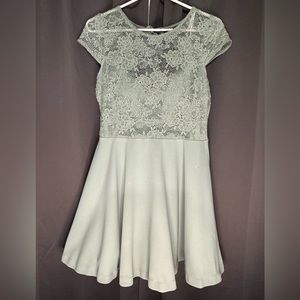 Green mini formal dress 13/14